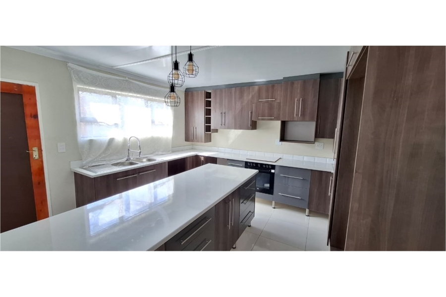3 Bedroom Property for Sale in Riebeeckstad Free State